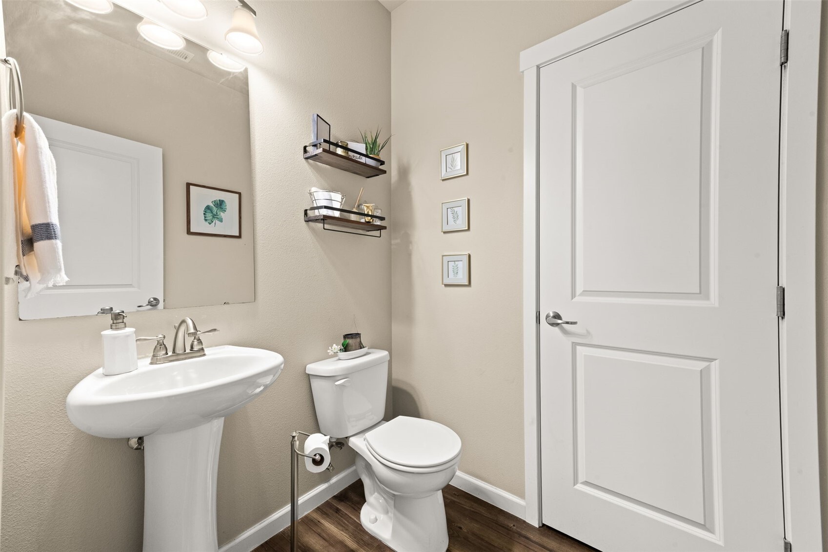 main property photo 18