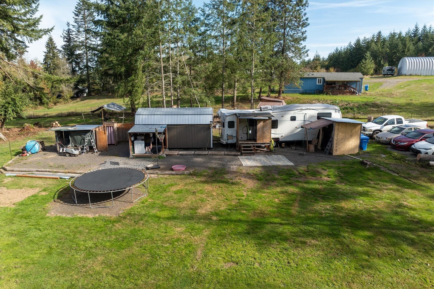 main property photo 30