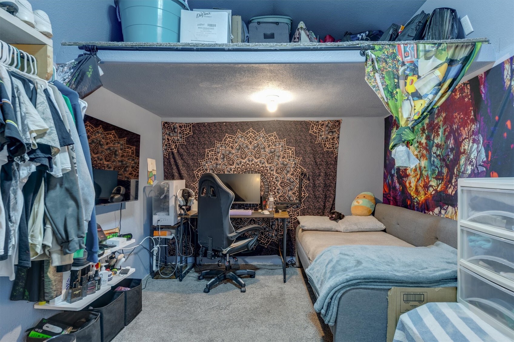 main property photo 9