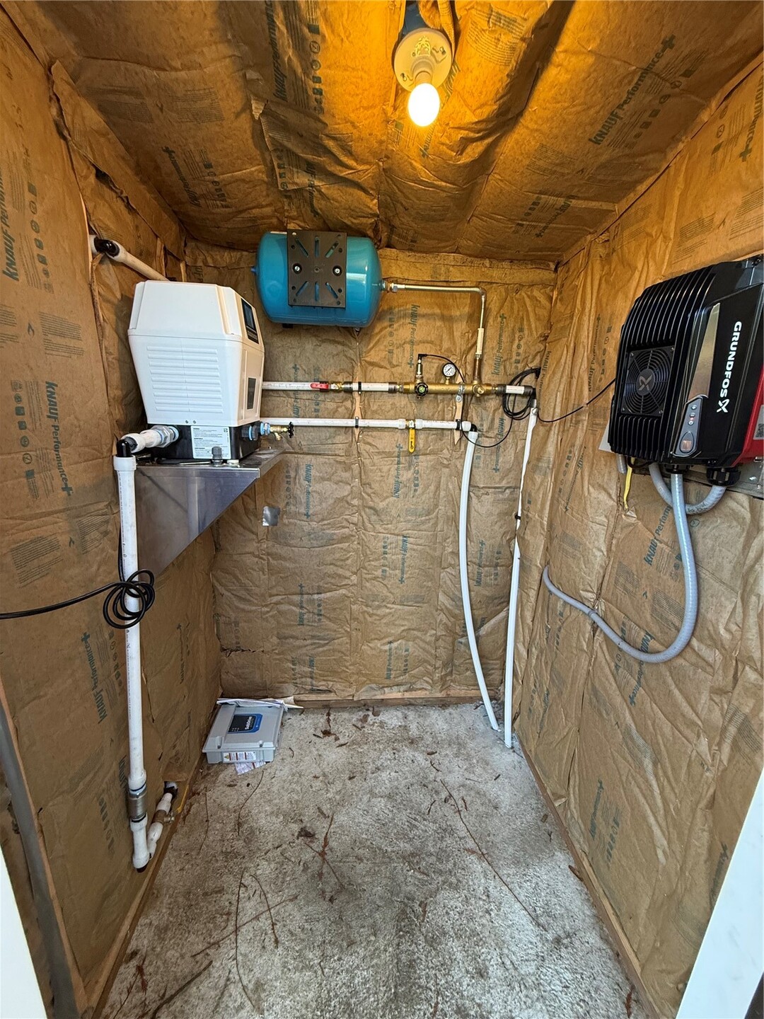 main property photo 38