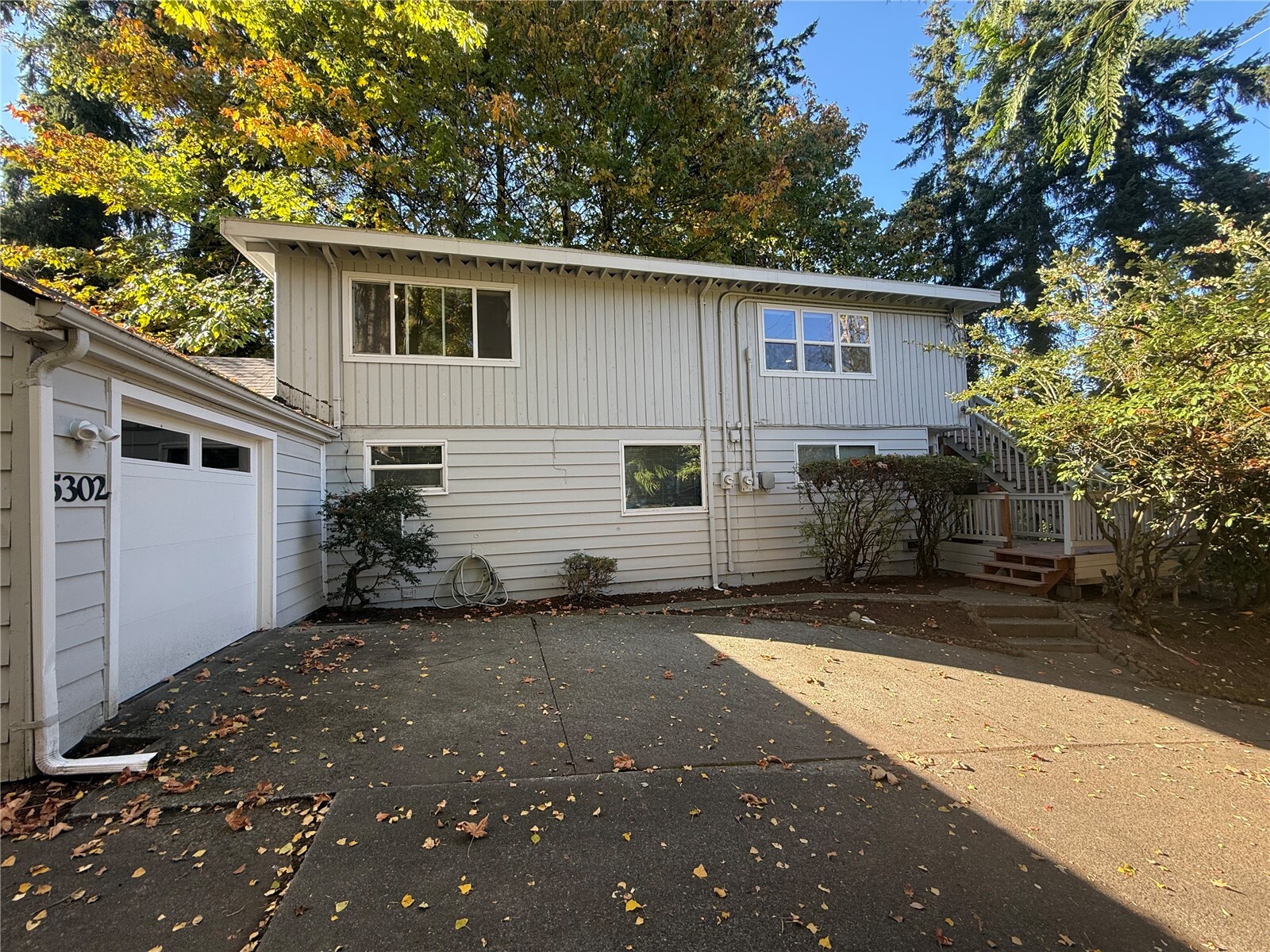 main property photo 0