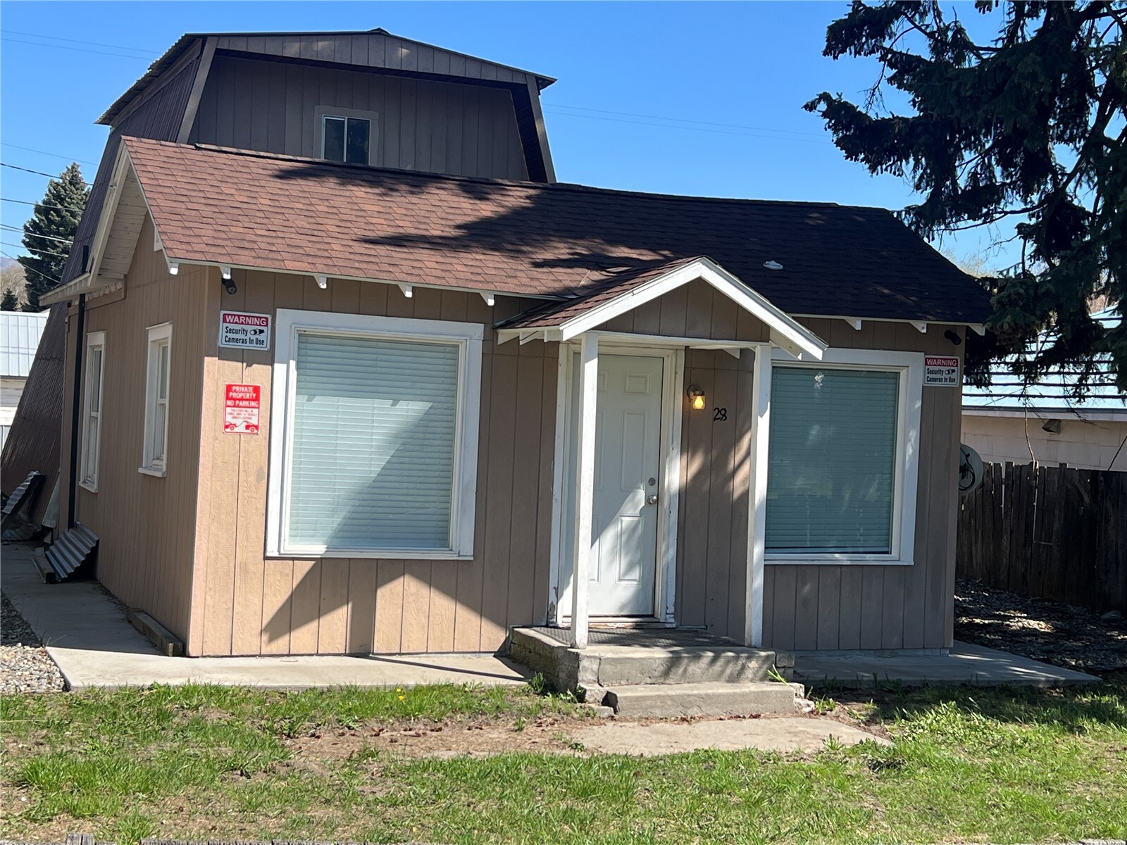main property photo 0