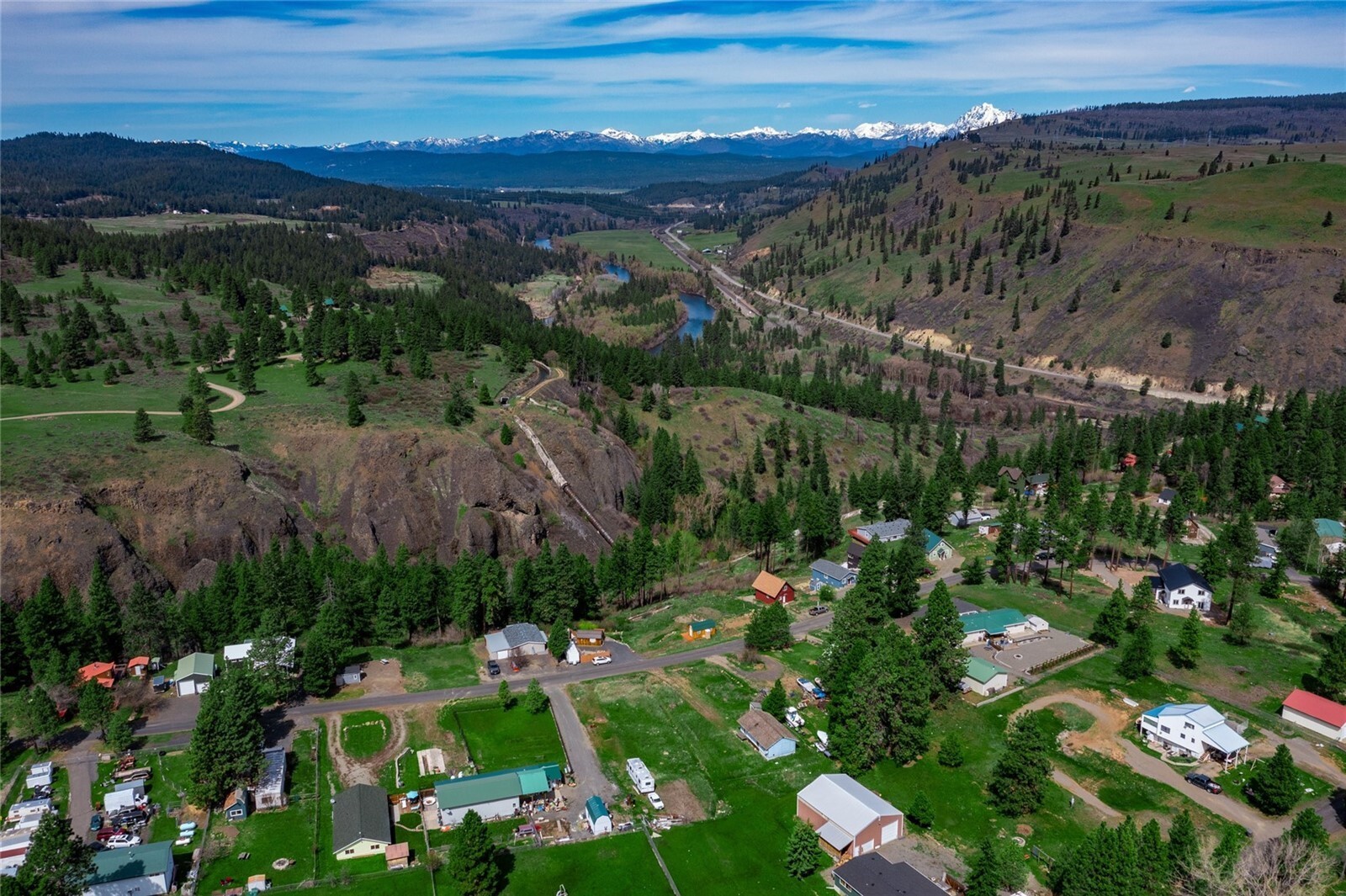 main property photo 10