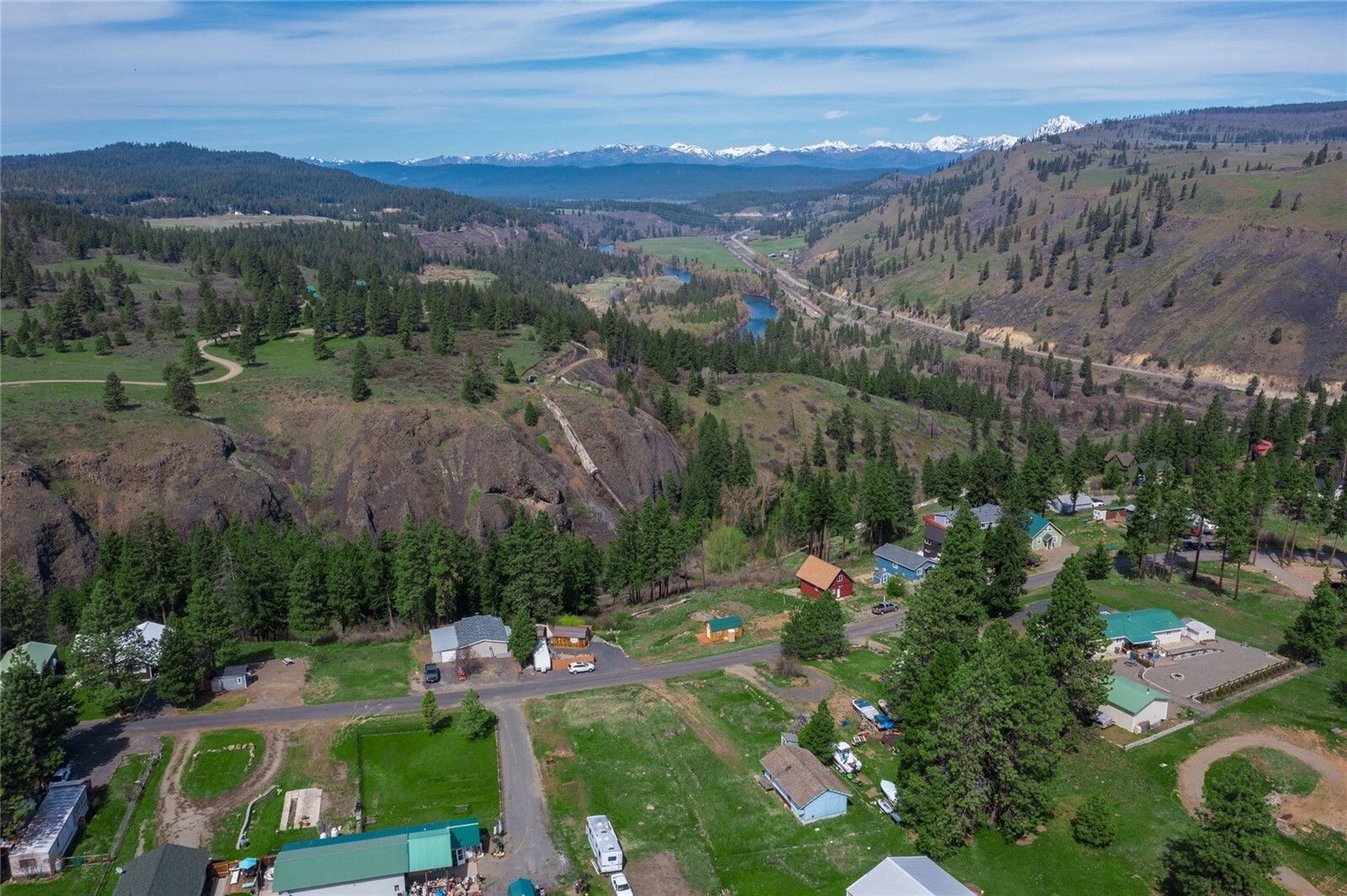 main property photo 13