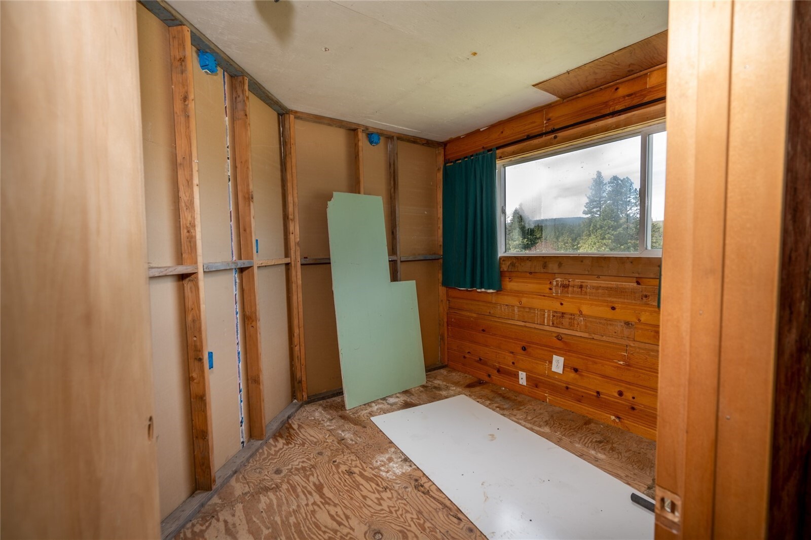 main property photo 7