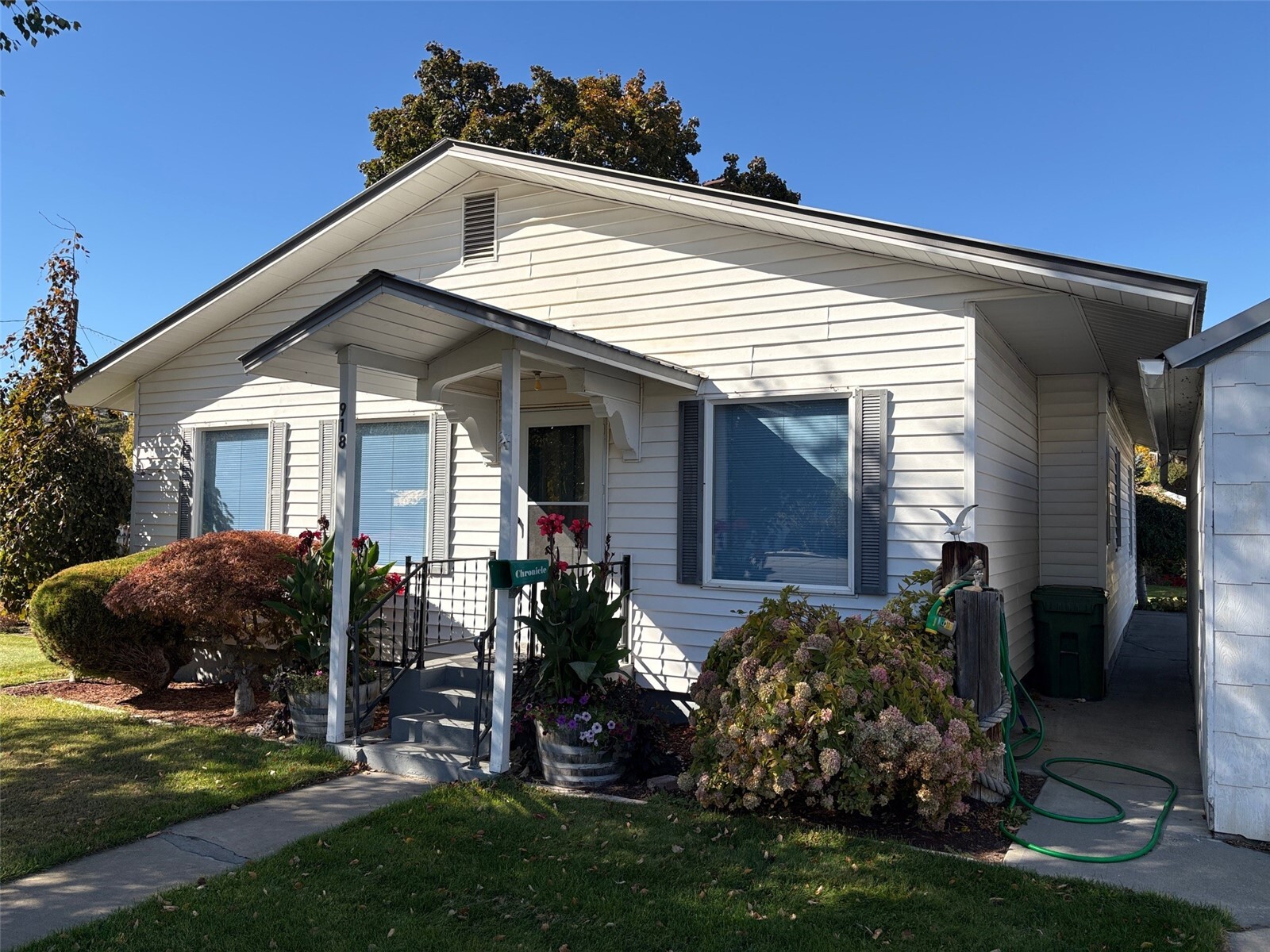 main property photo 0
