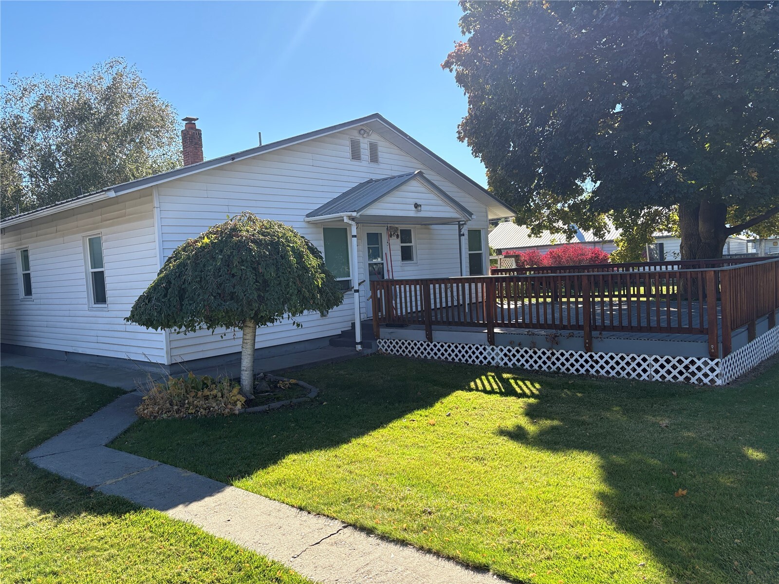 main property photo 23