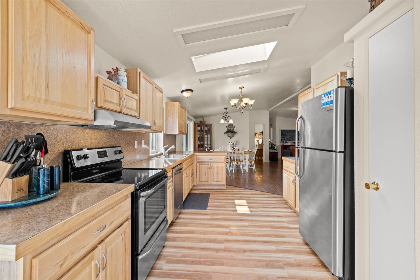 main property photo 17