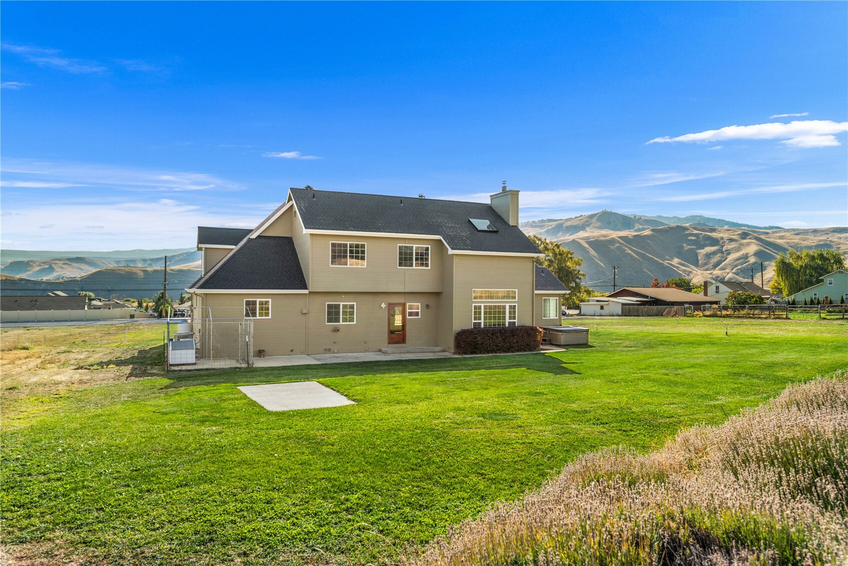 main property photo 39