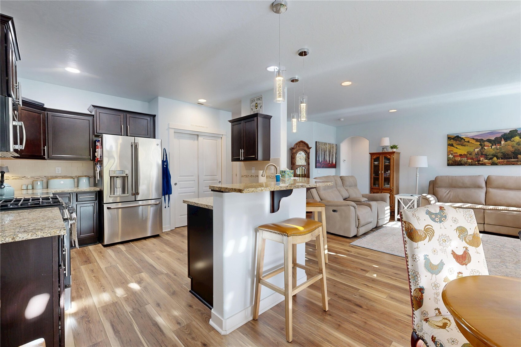 main property photo 7