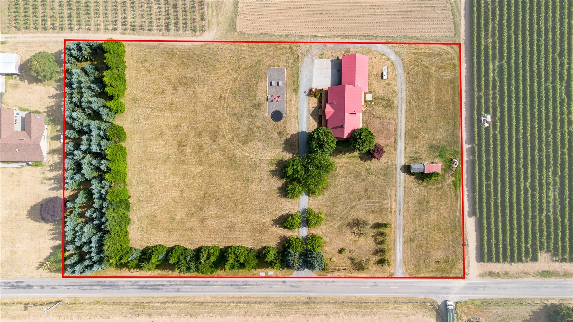 main property photo 37