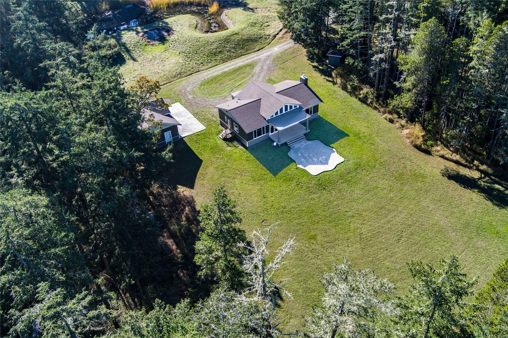 main property photo 29