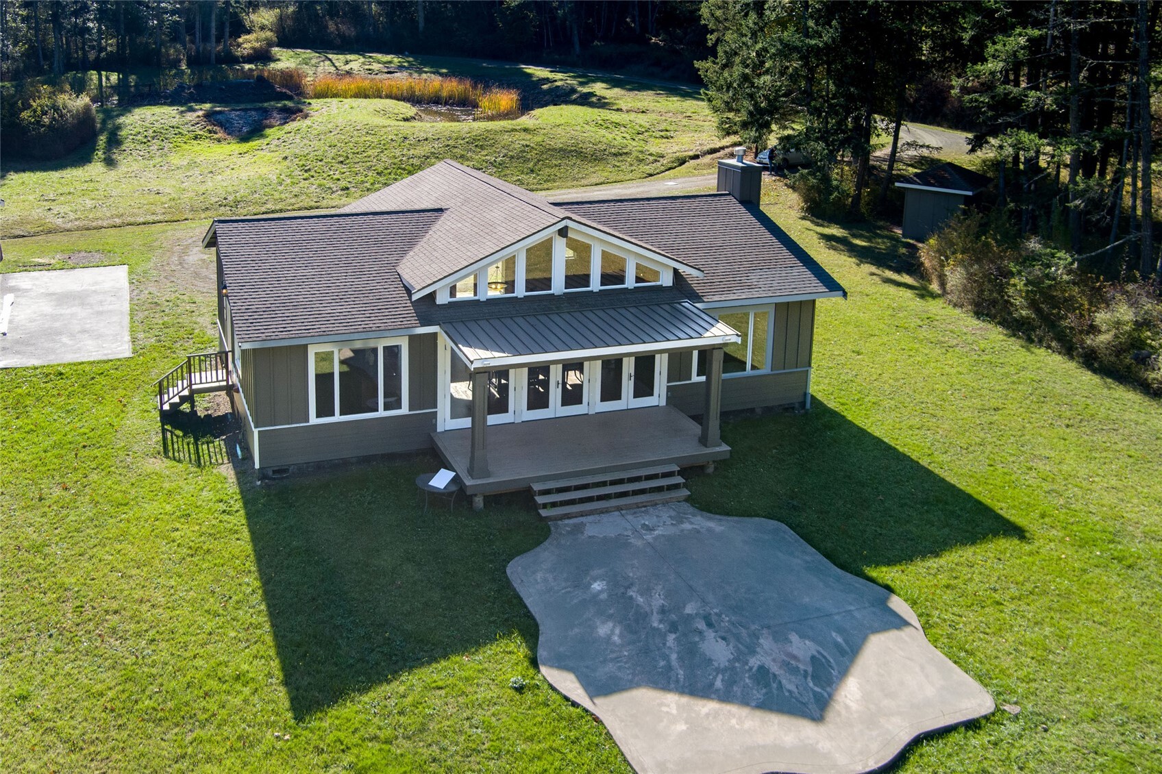 main property photo 3