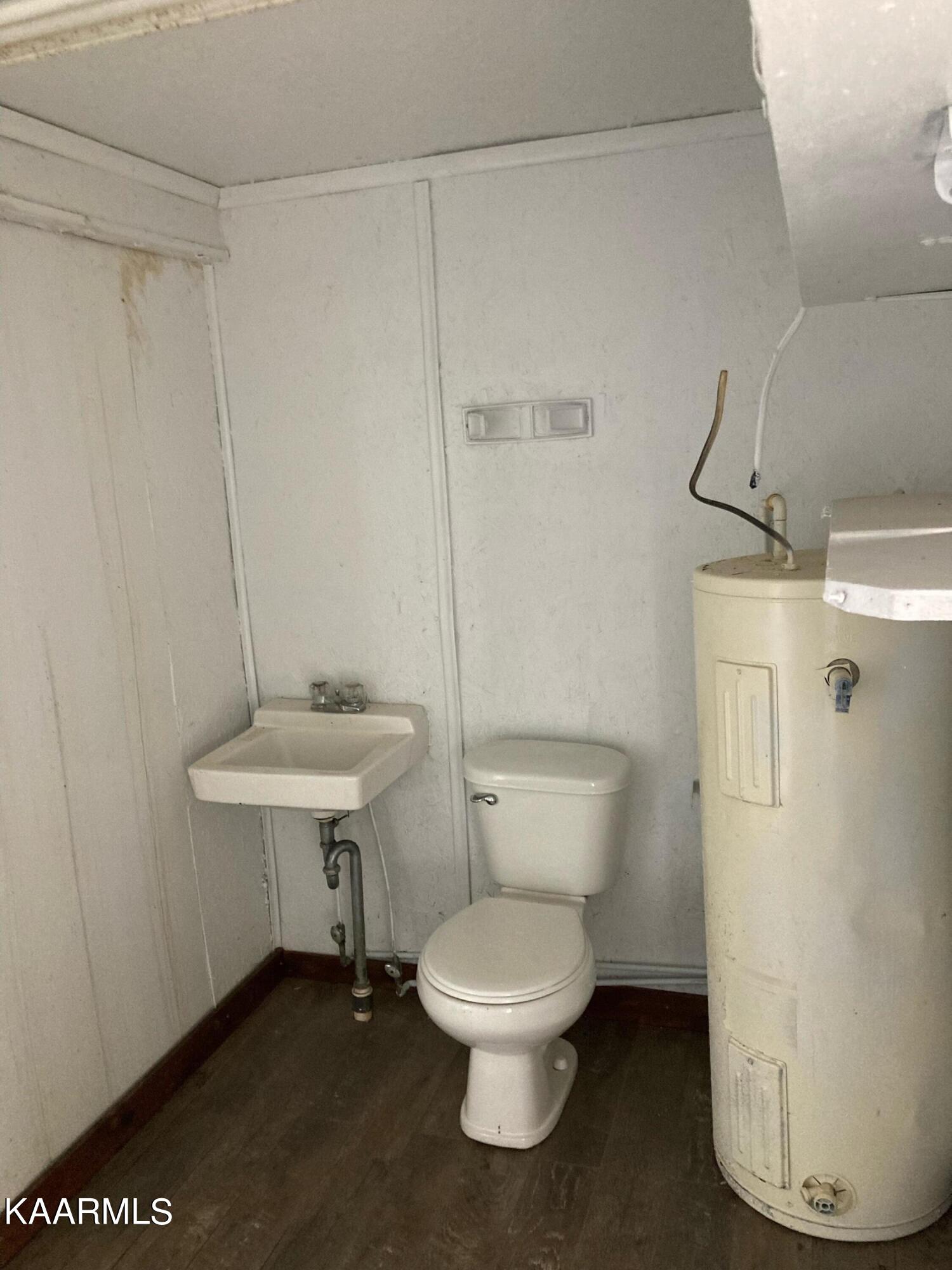main property photo 4