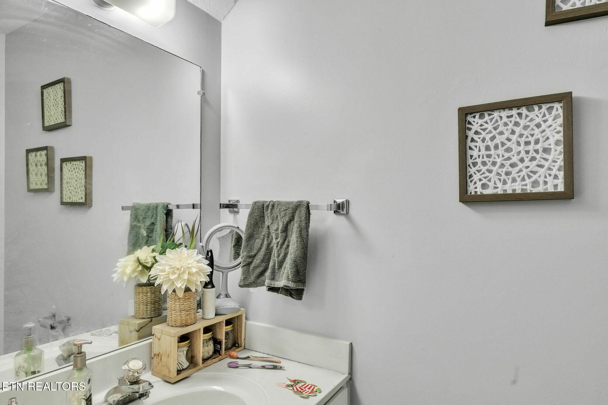 property viewer photo 13