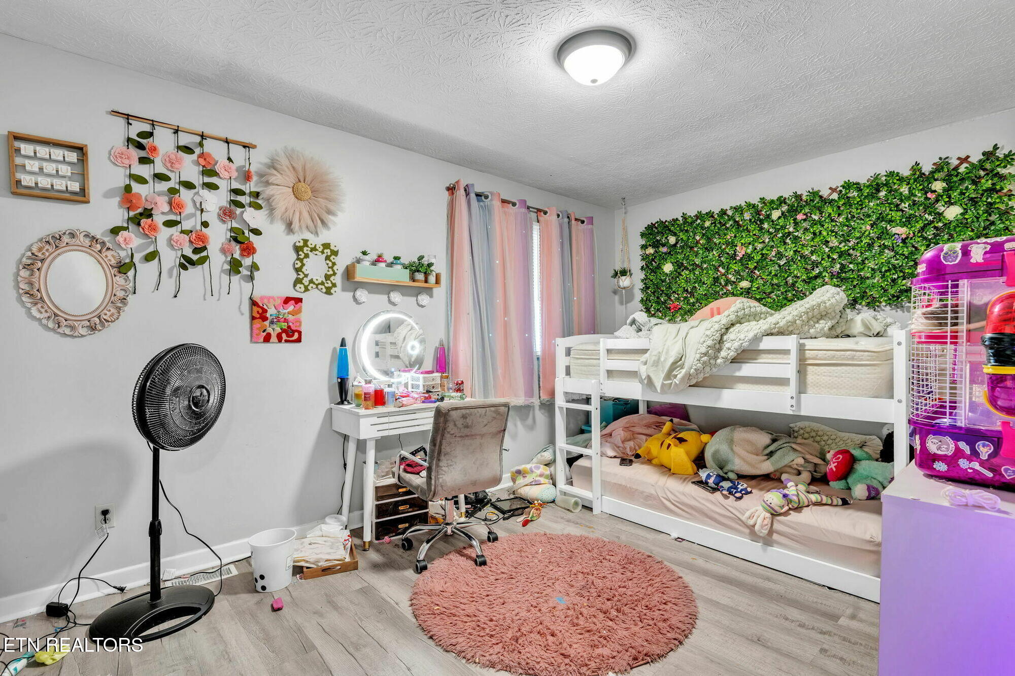 property viewer photo 14