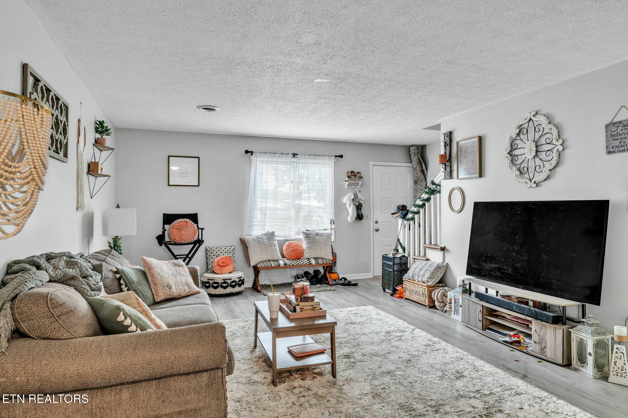property viewer photo 8