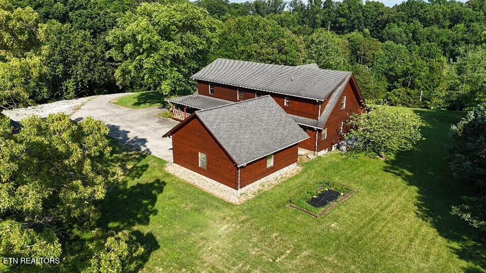FOR SALE: 3756 Freels Rd, Friendsville, TN - 3 Bed / 4 Bath