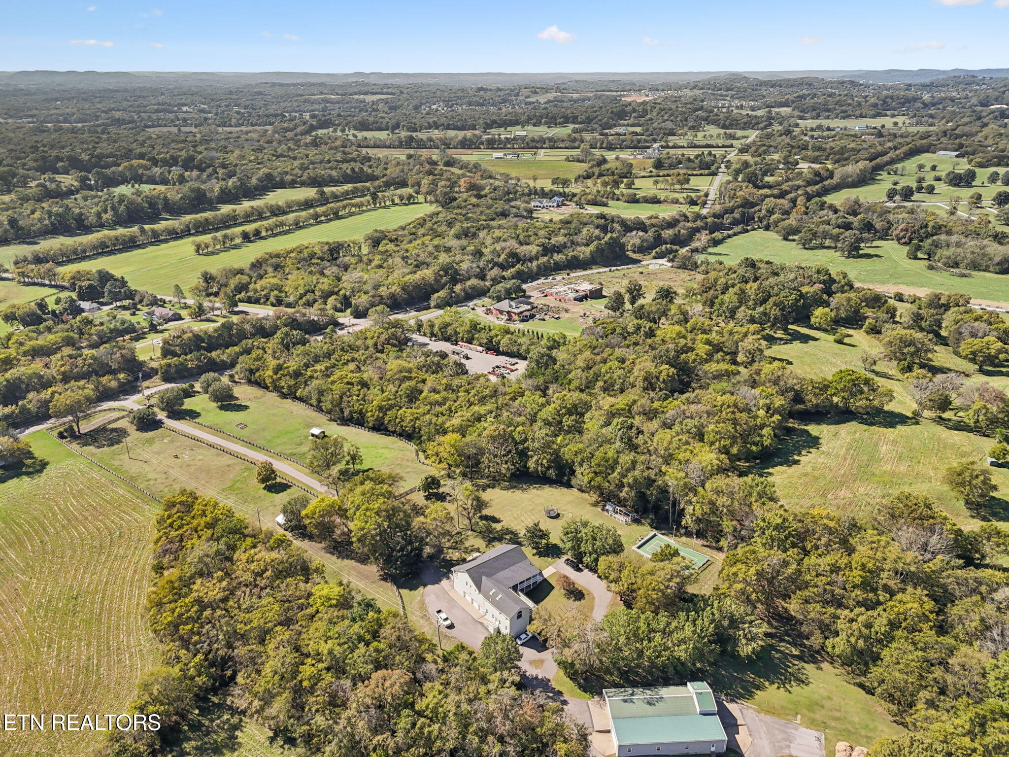 main property photo 4