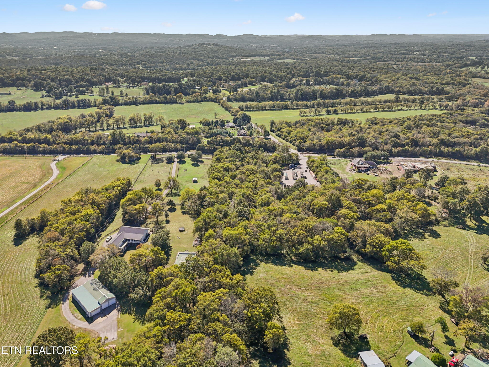 main property photo 5