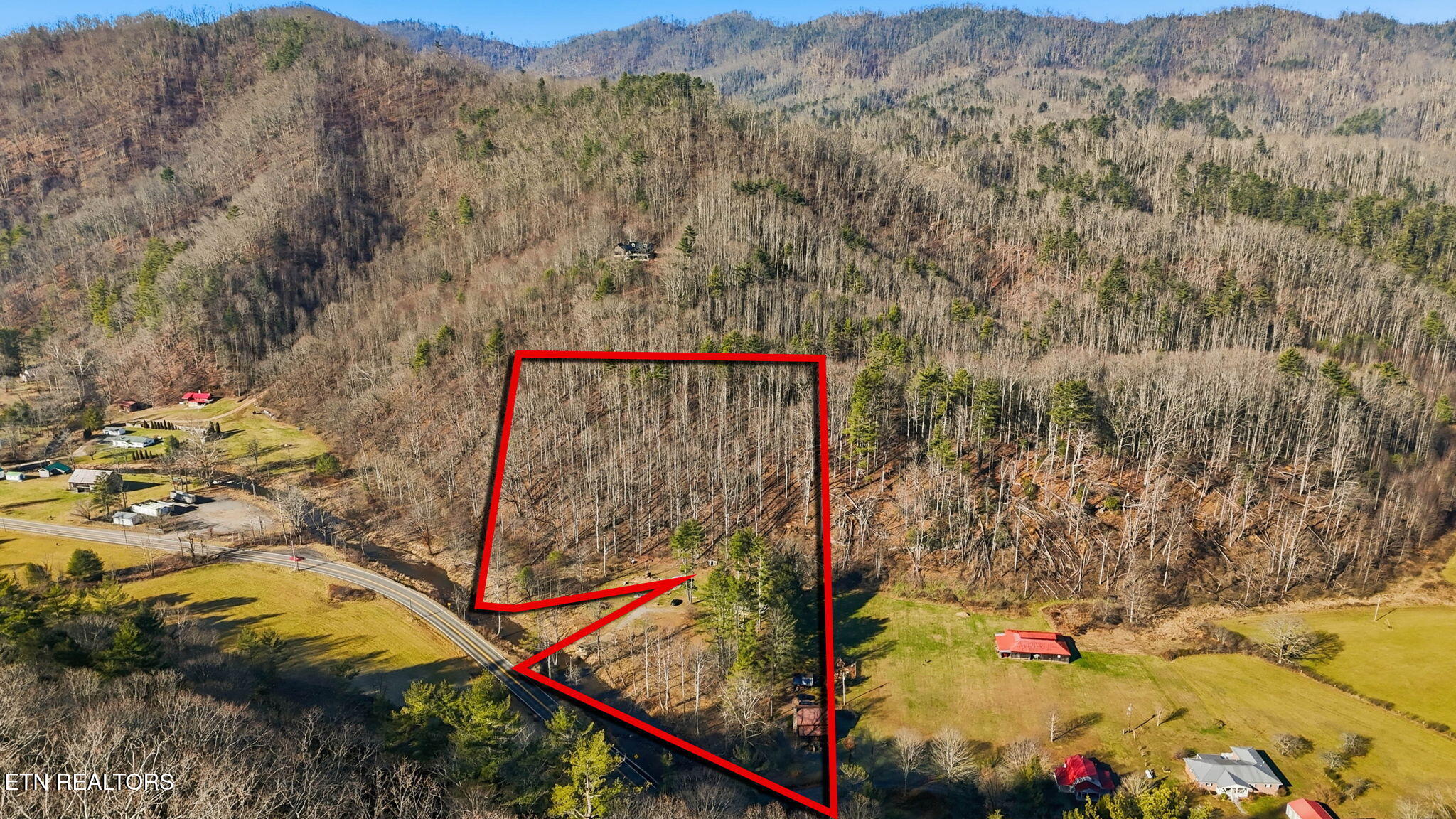 main property photo 17