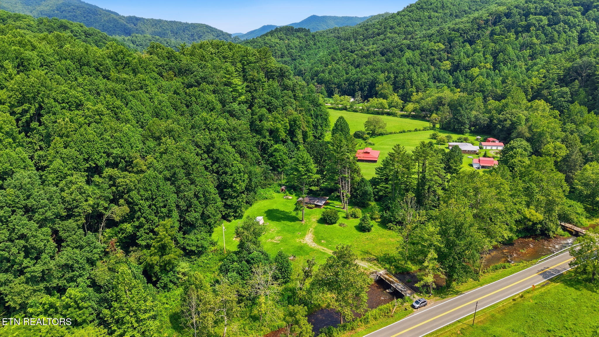 main property photo 4