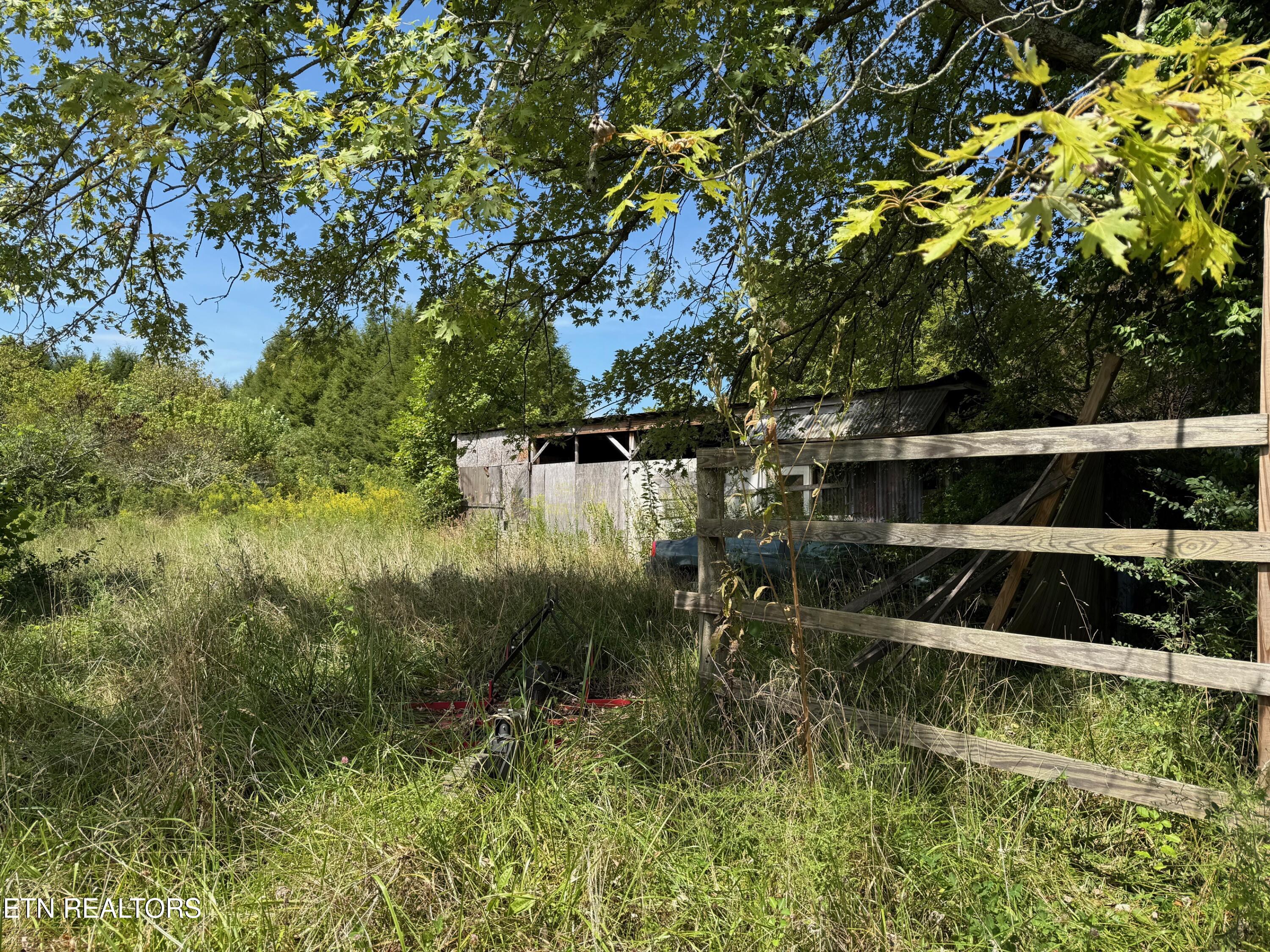 main property photo 3