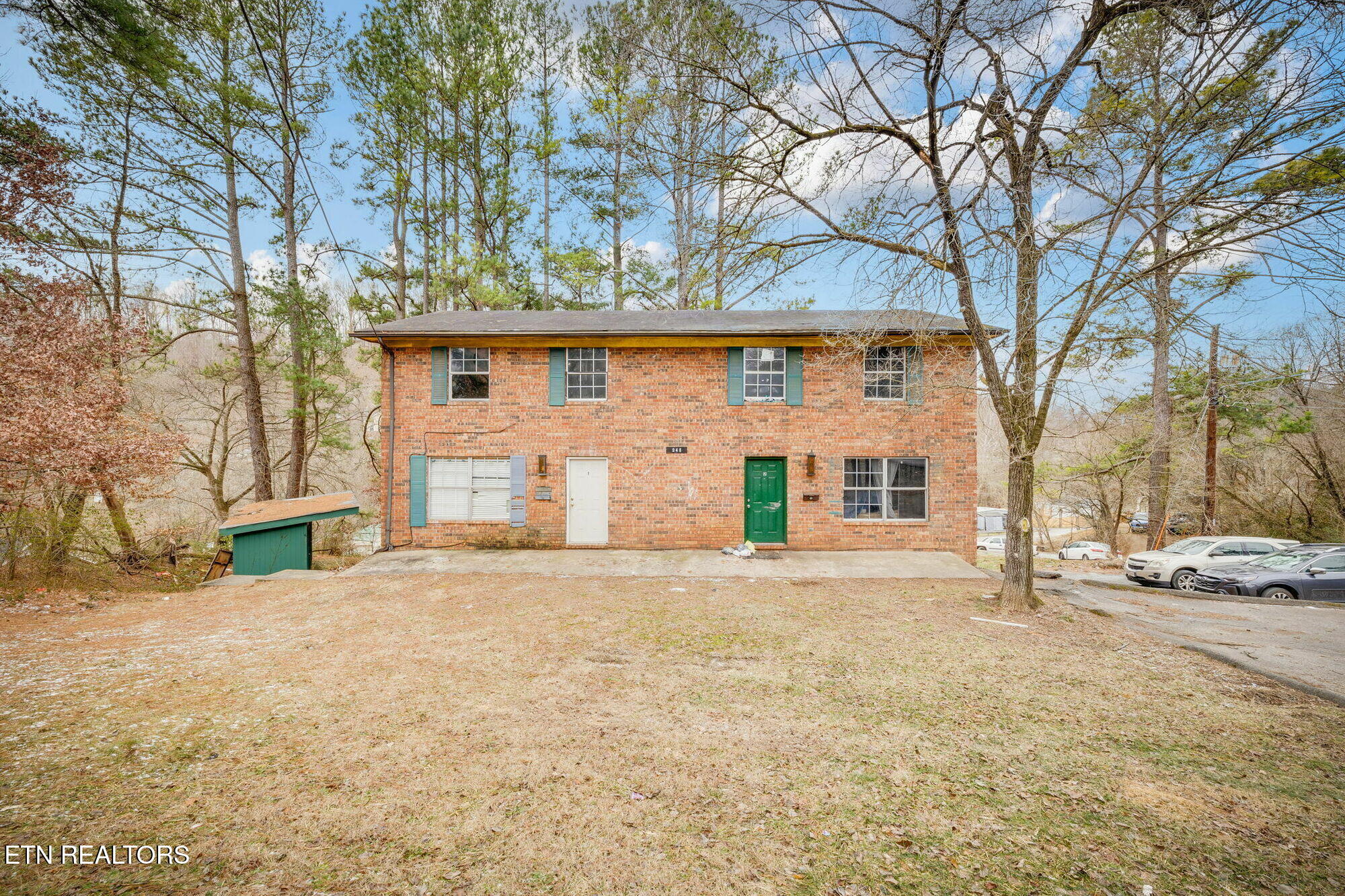 main property photo 13
