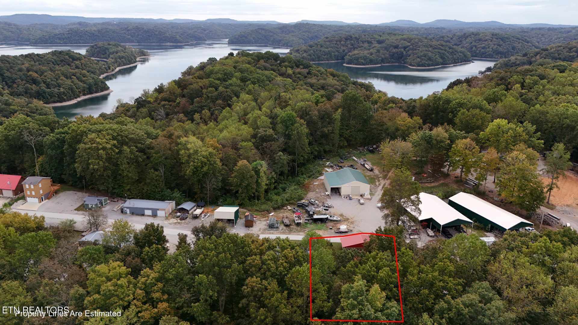 main property photo 28