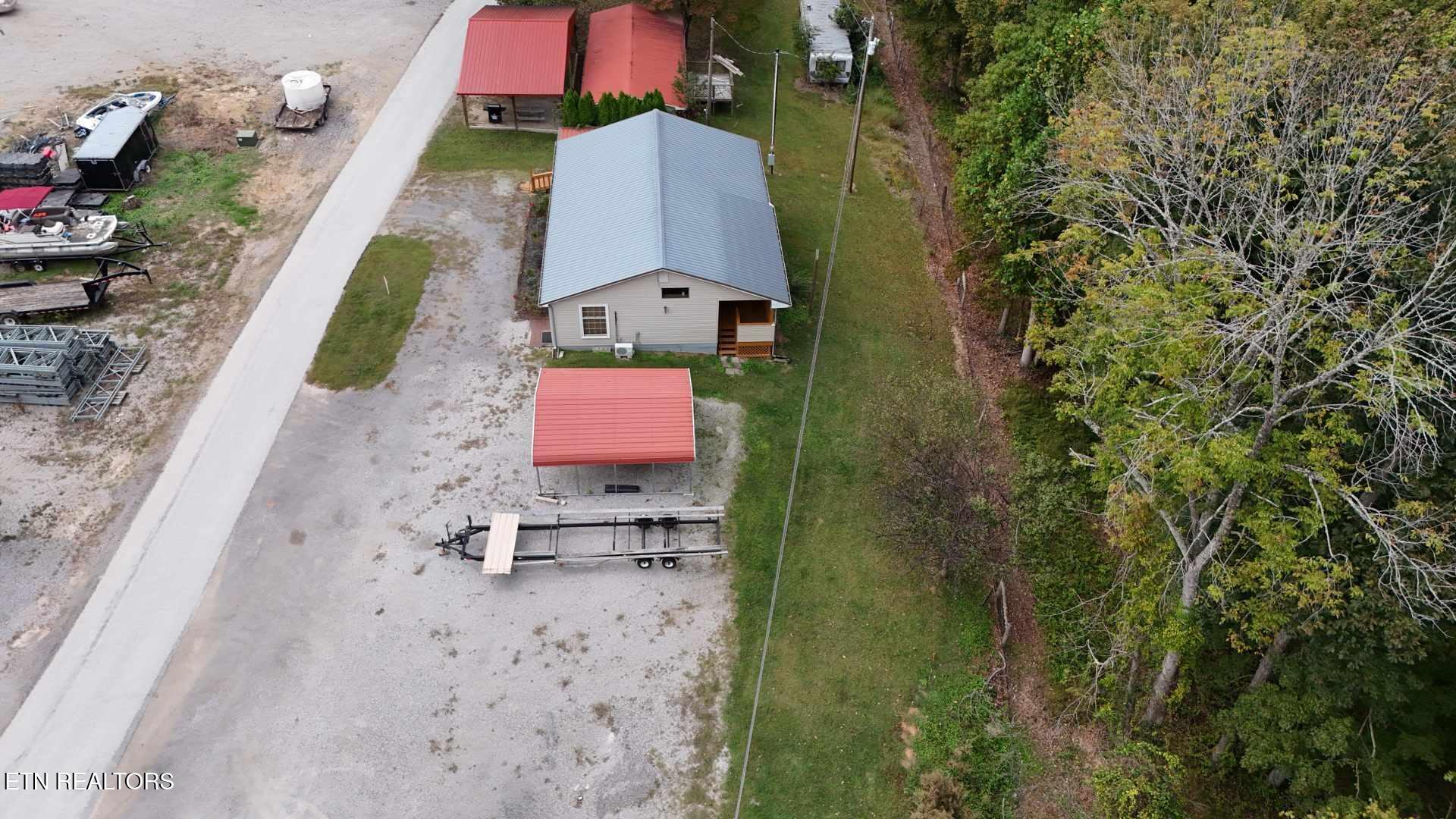 main property photo 39