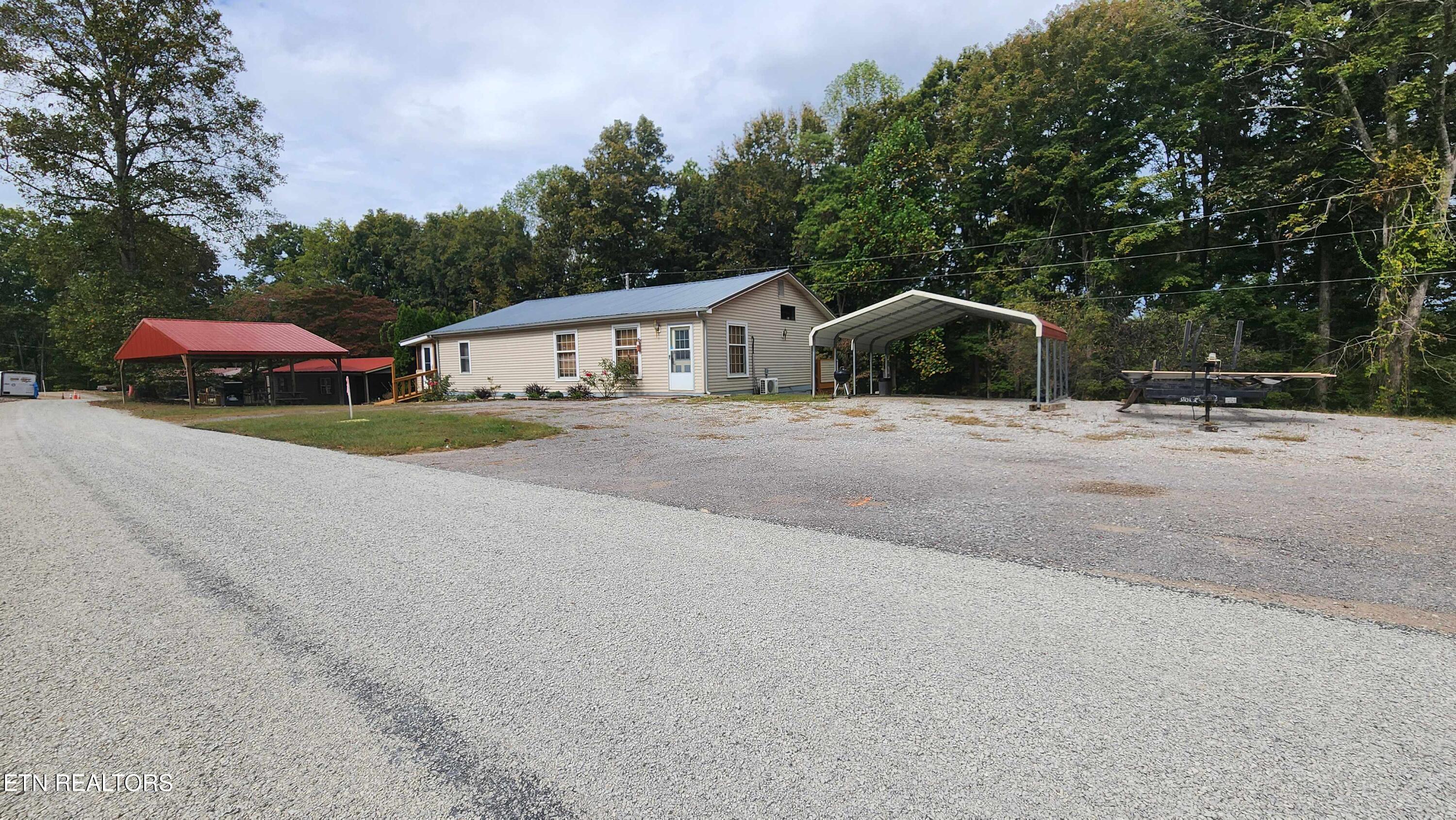 main property photo 40