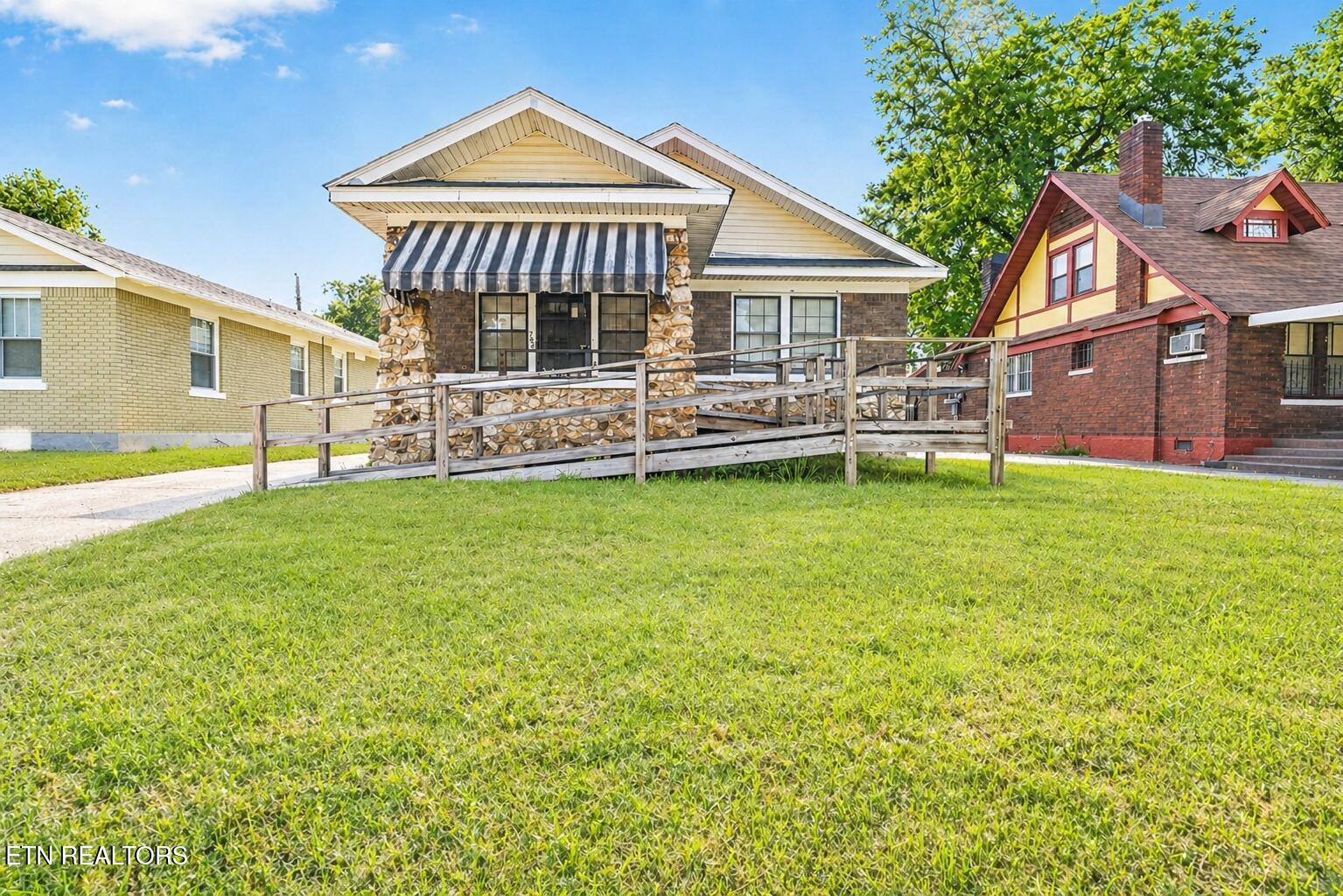 main property photo 1