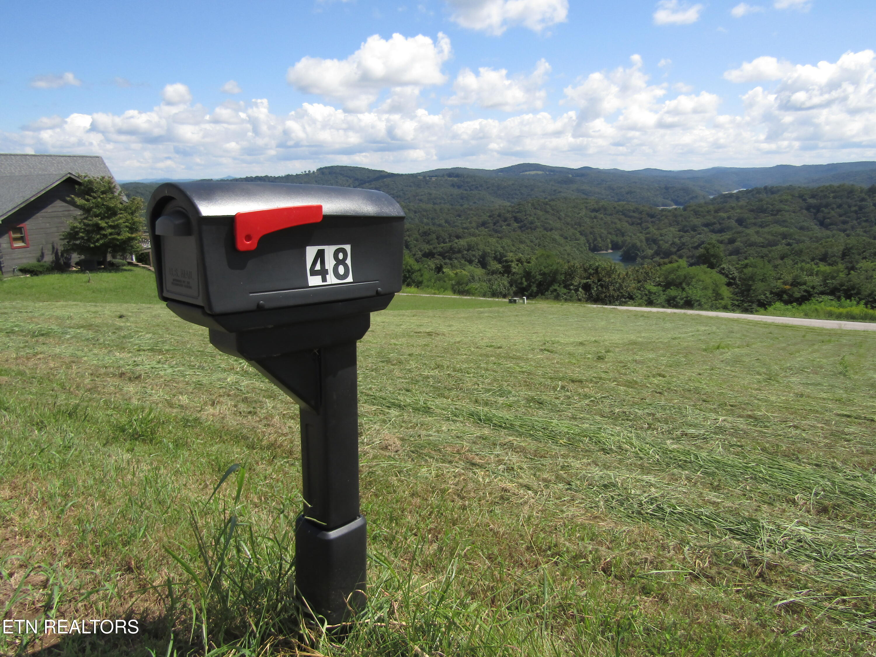main property photo 18