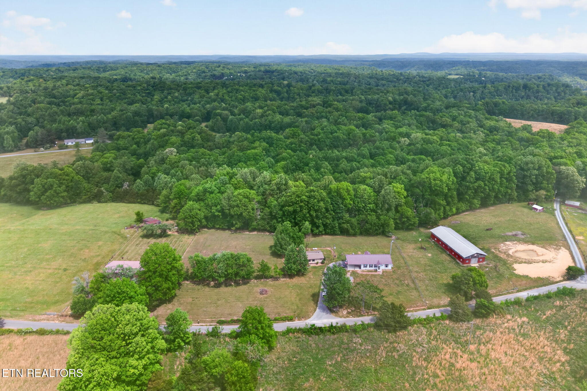 main property photo 16