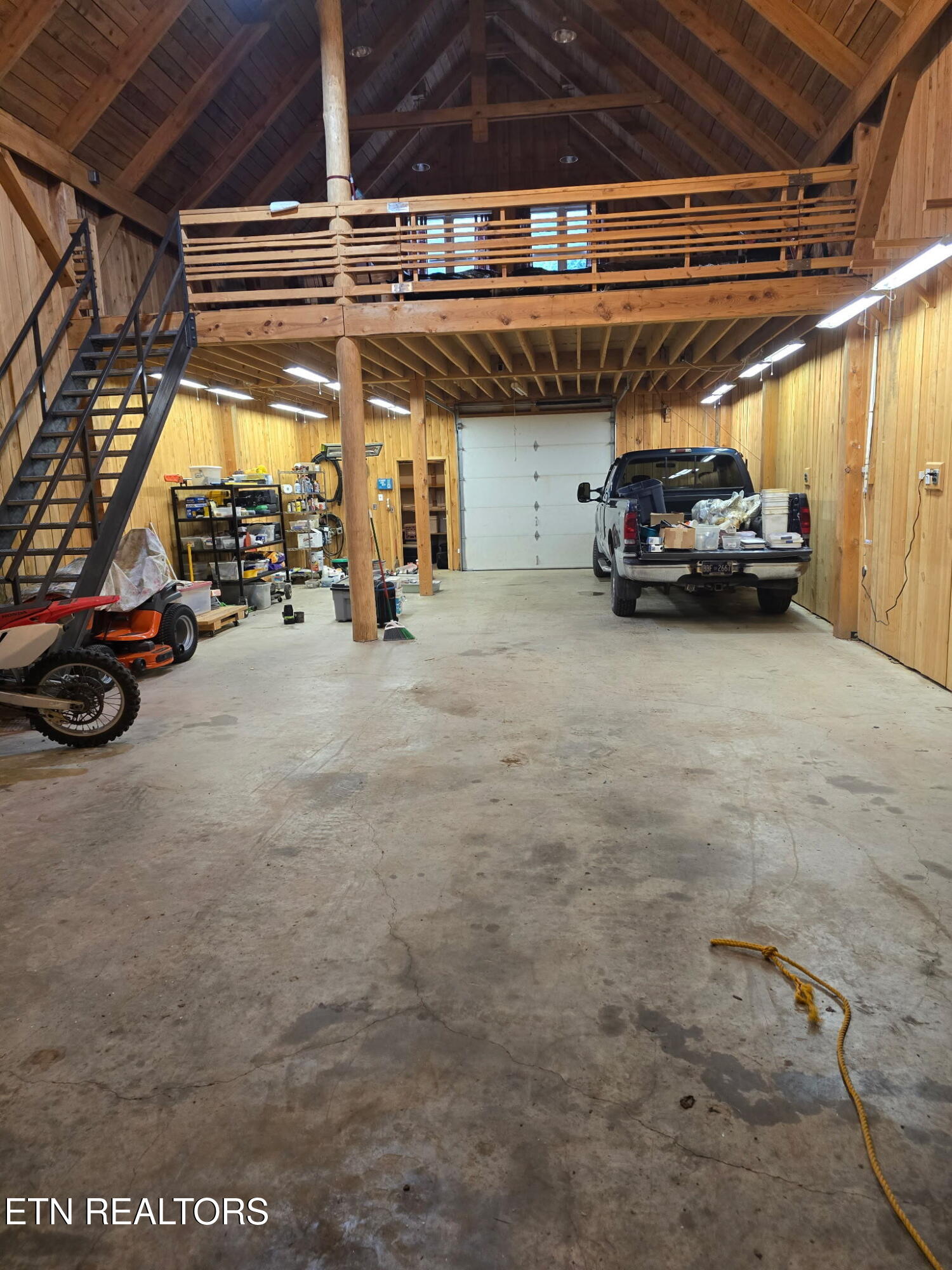 main property photo 51