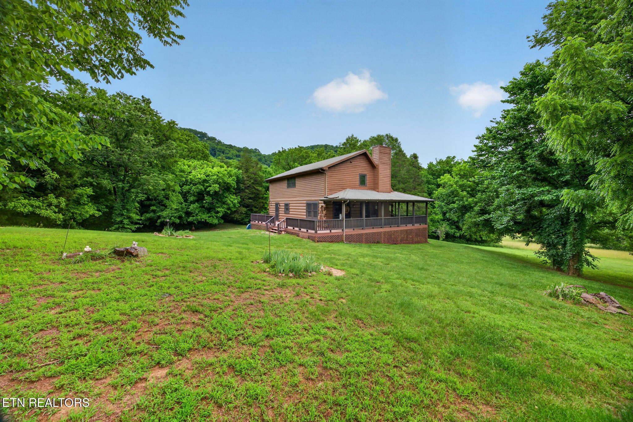 main property photo 33