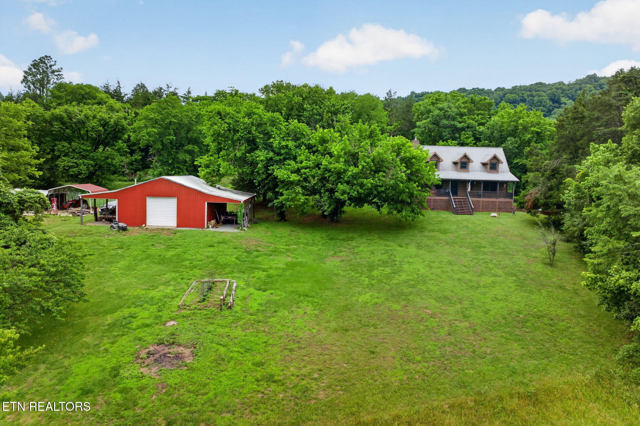 main property photo 36