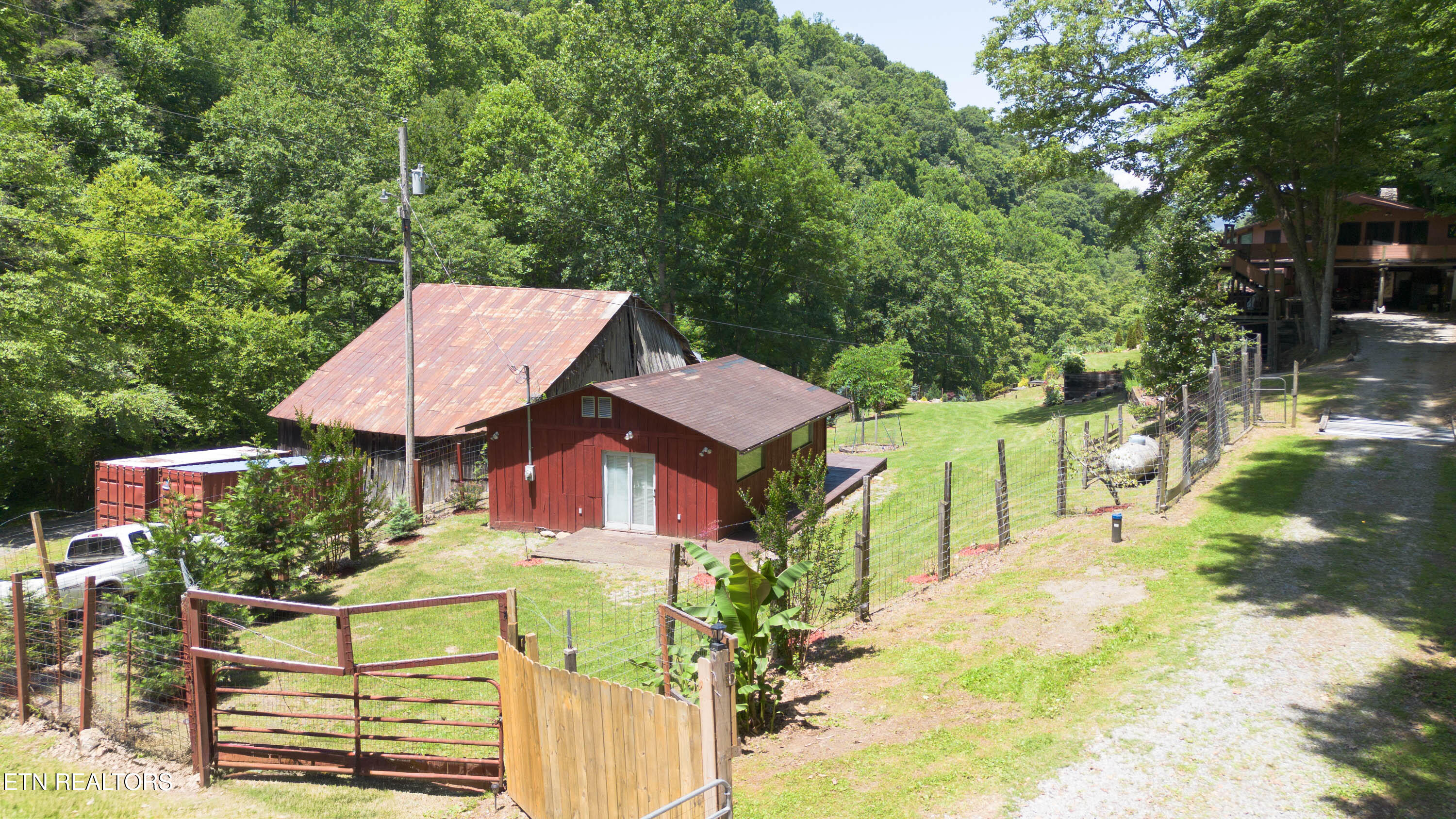 main property photo 43