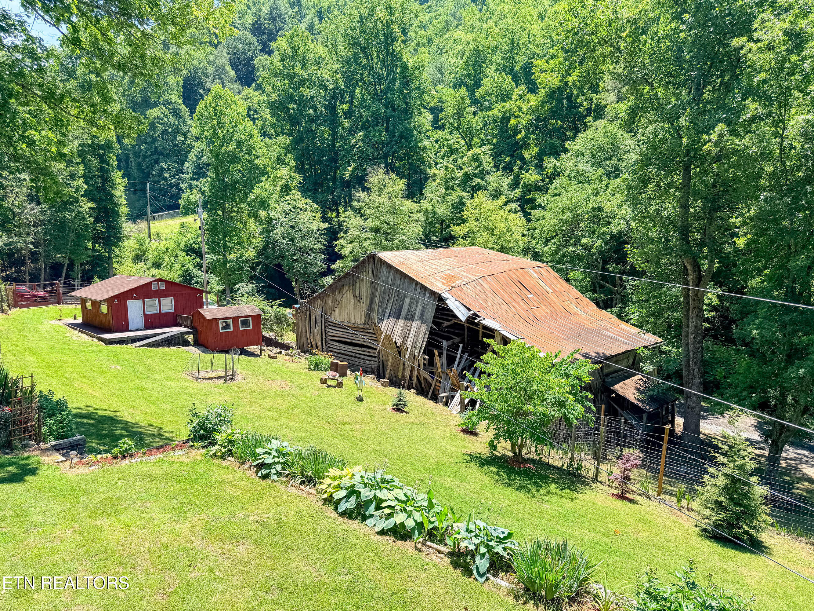main property photo 44