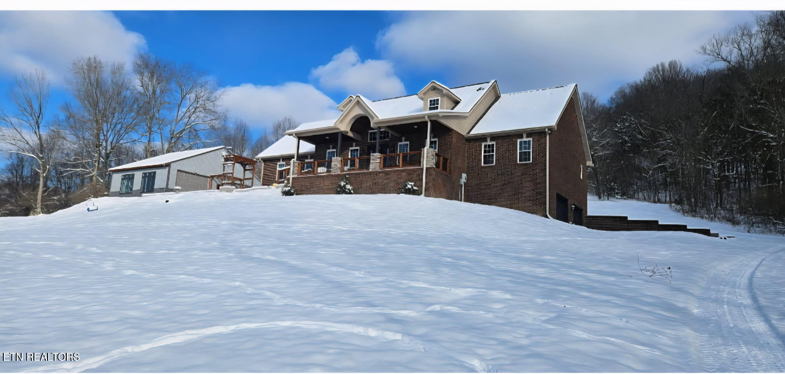 main property photo 31