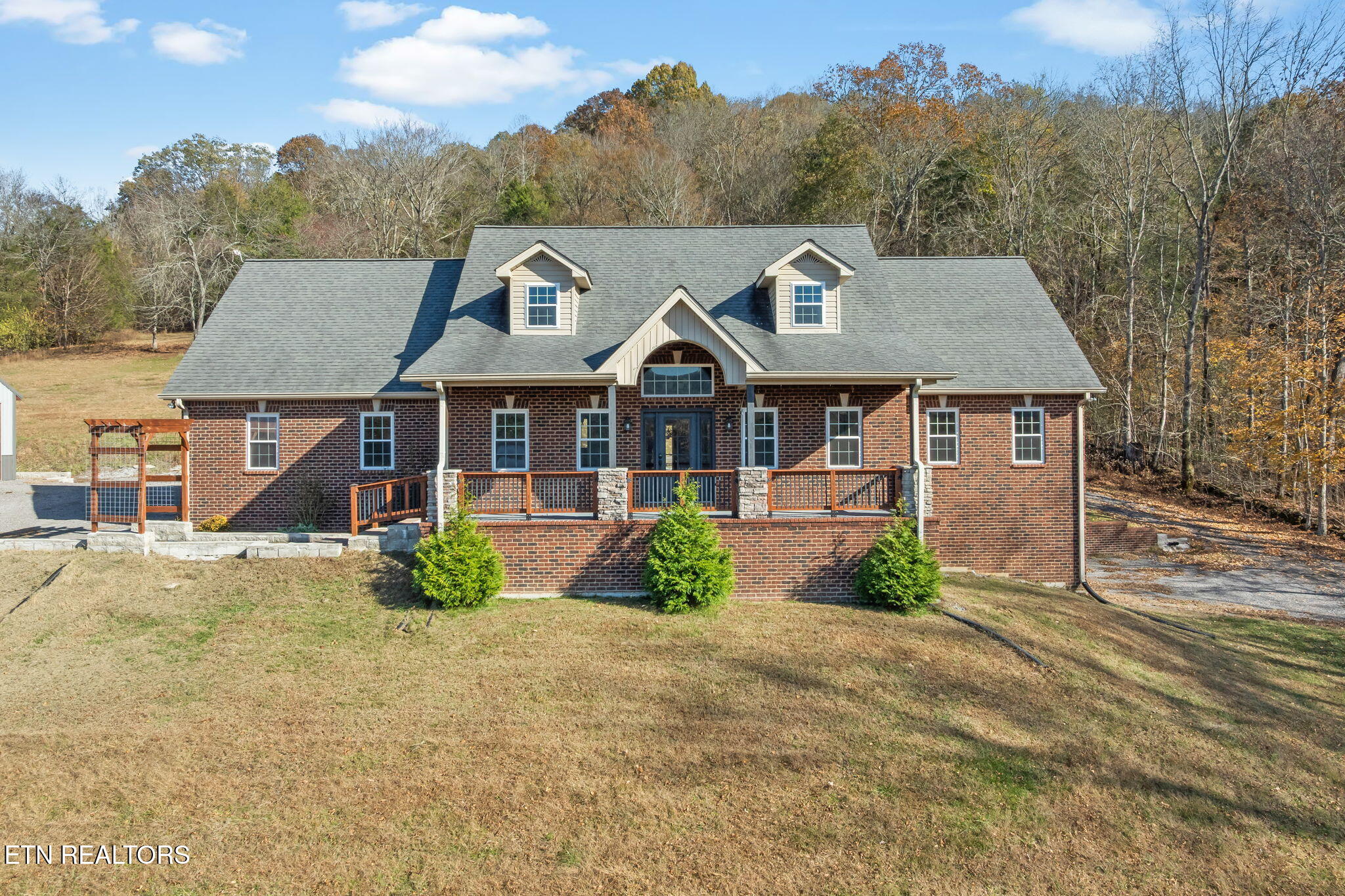 main property photo 33