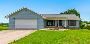 image of property with 3 Bed | 2 Bath | 1,544 Sqft