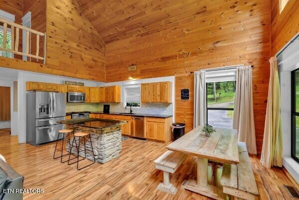 main property photo 3