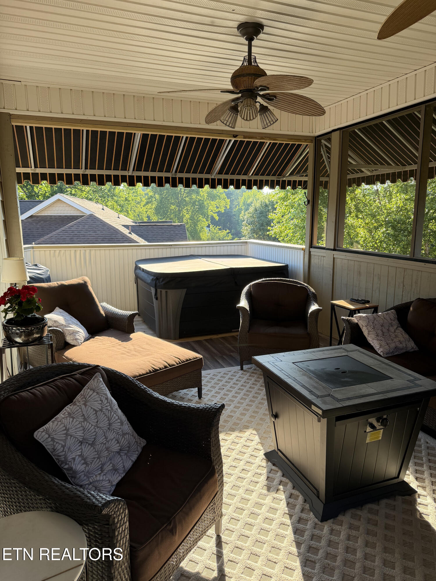 main property photo 16