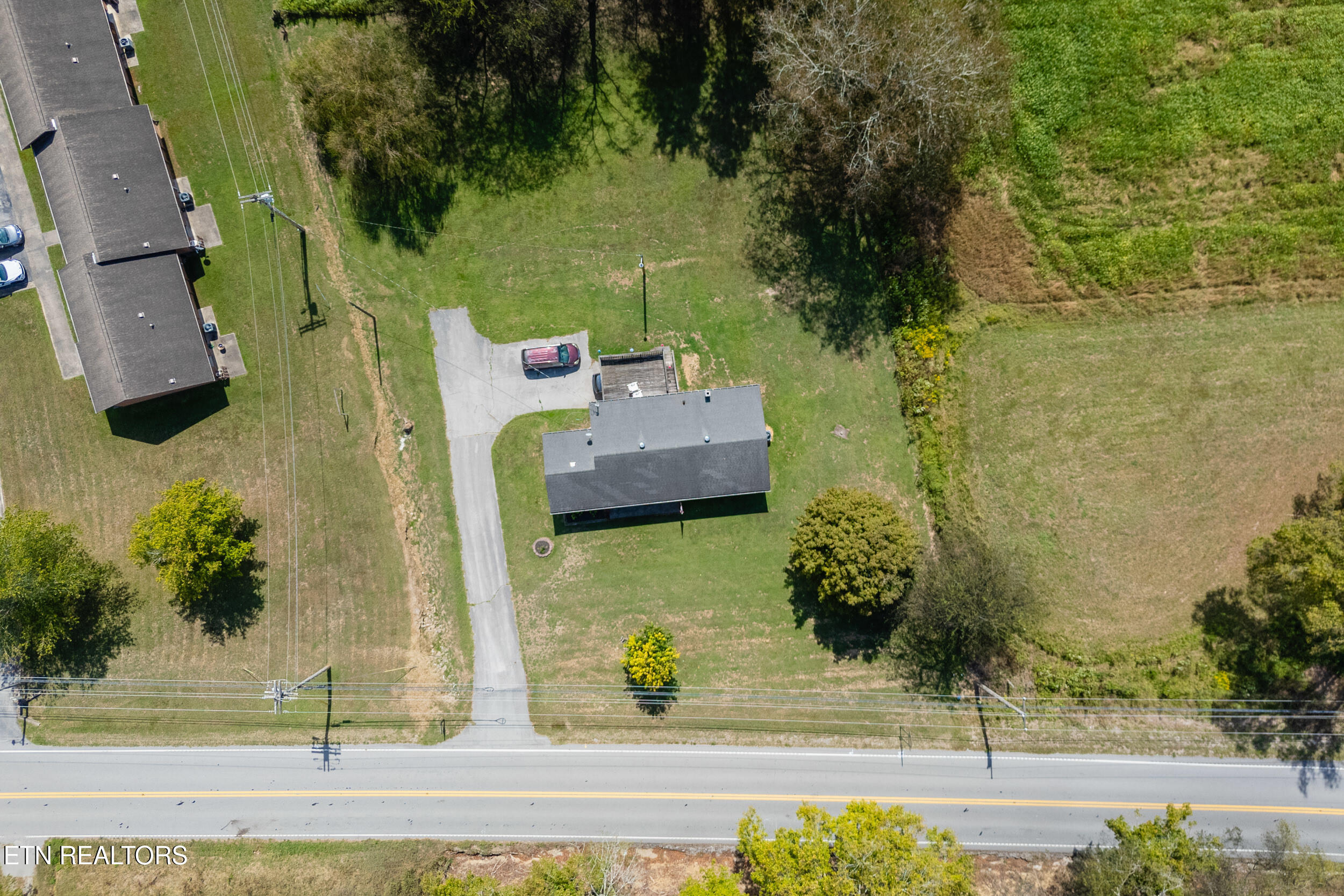 main property photo 25