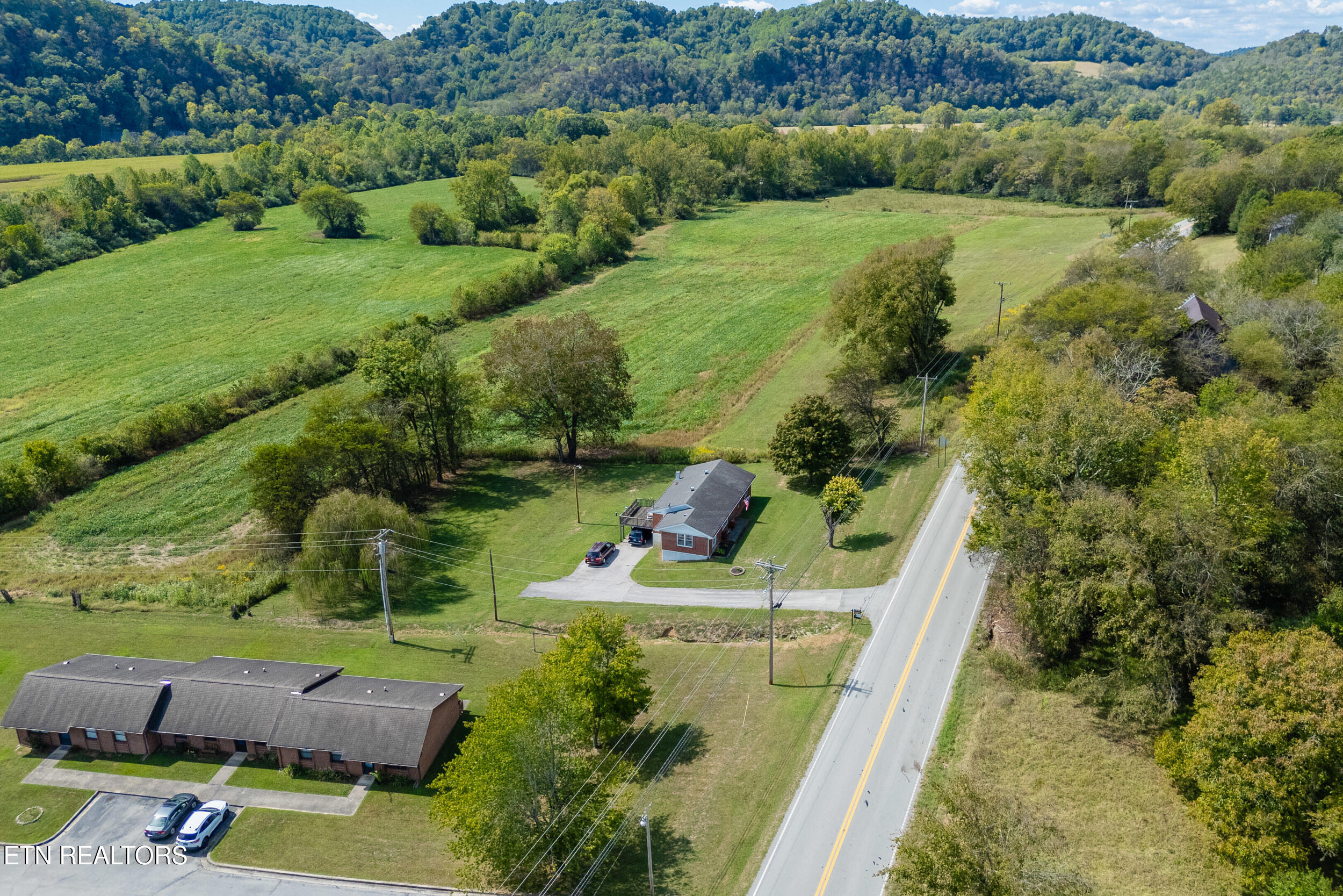 main property photo 26