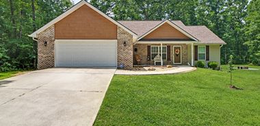 image of property with 3 Bed | 2 Bath | 1,656 Sqft