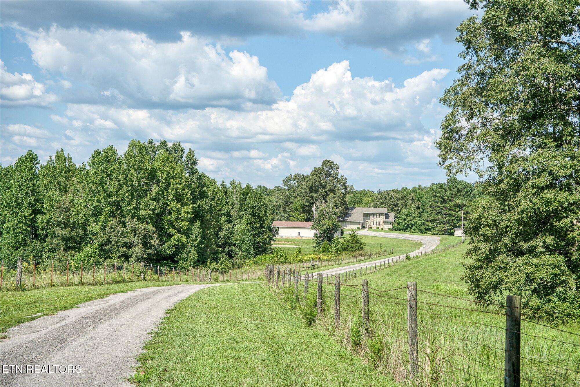 main property photo 7