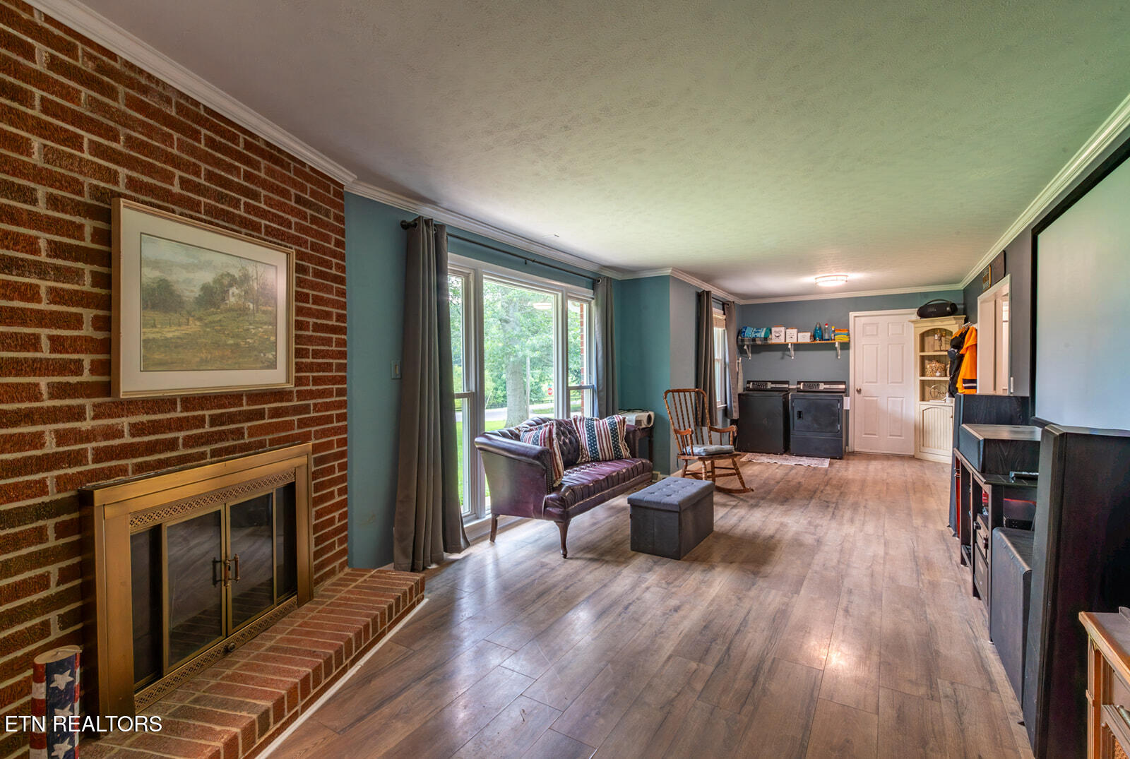 main property photo 3