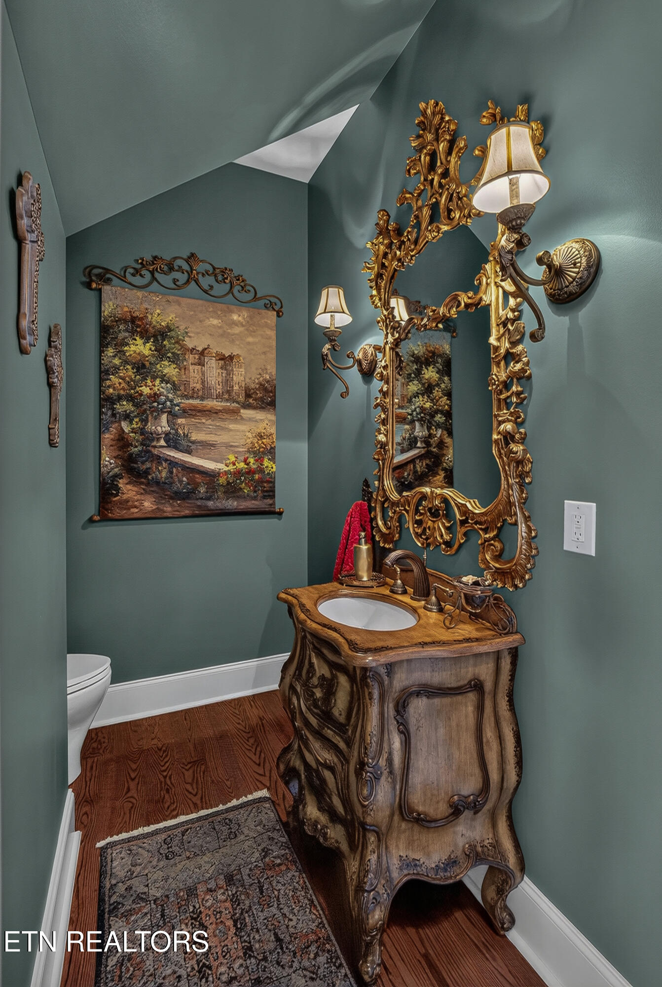 main property photo 24